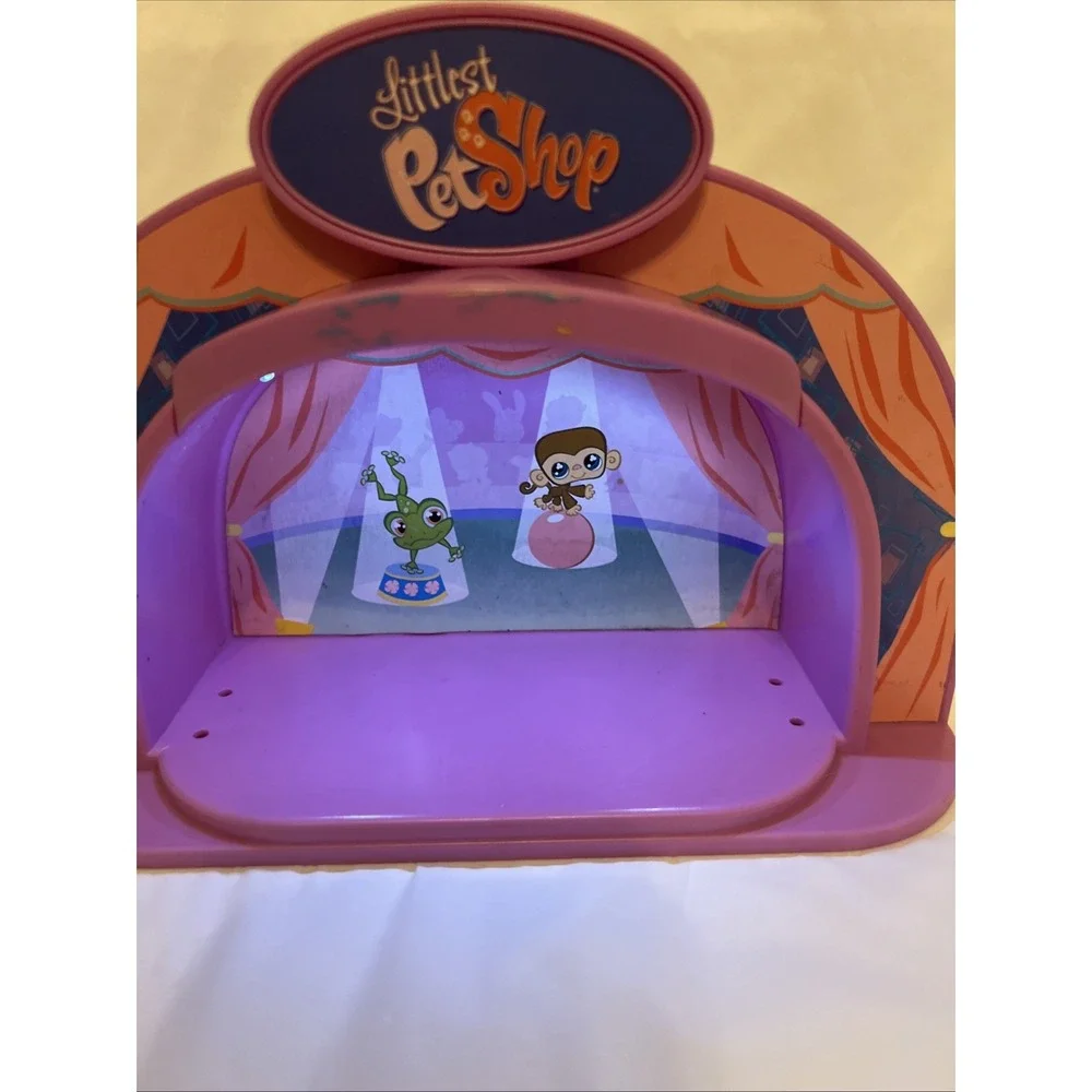 2007 Hasbro‎ Littlest Pet Shop Pink Stage Circus w/ Working Lights